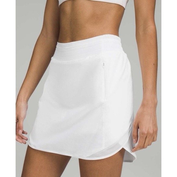 lululemon athletica Pants - Lululemon Hotty Hot High-Rise Skirt Skort Size 8 White Tennis Prep Golf Sporty